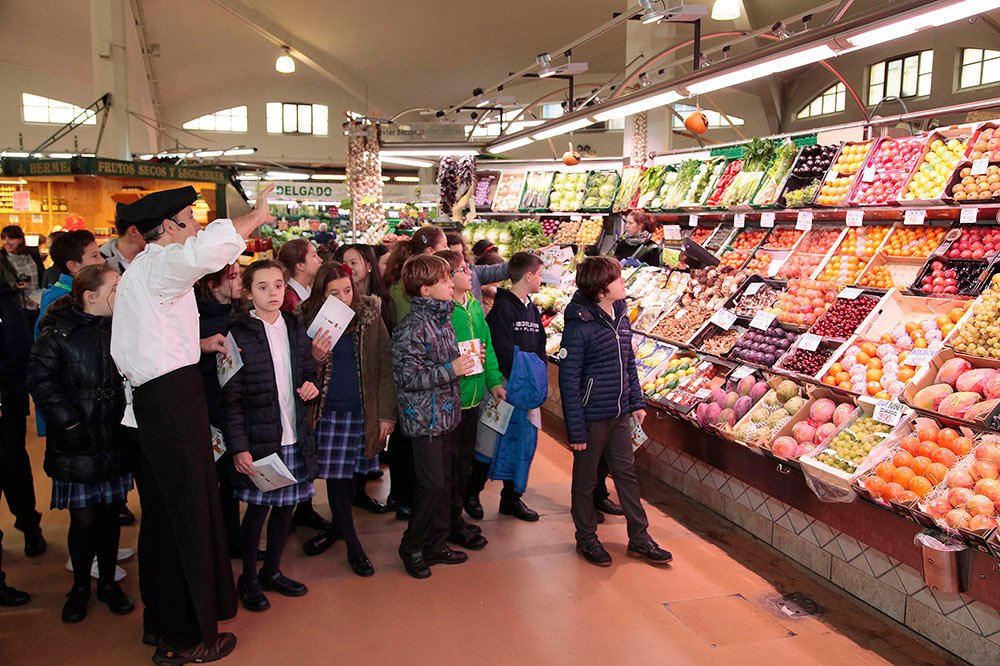 Los programas de animación y dinamización comercial municipal contaron con la participación de más de 100.000 personas durante el año pasado