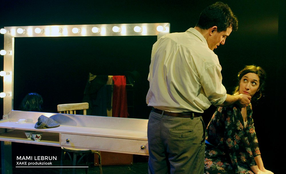 Las obras ‘Mami Lebrun’ y ‘Jainko Basatia’, en la edición de primavera del ciclo de teatro en euskera Antzerki Aroa