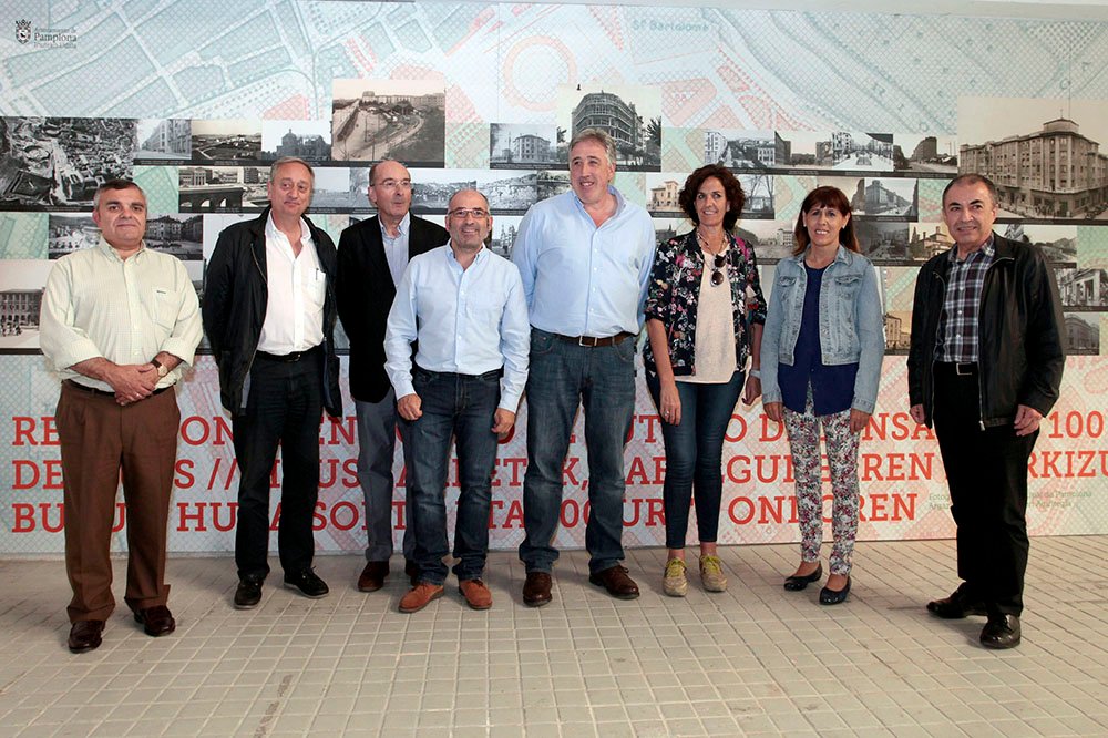 Una exposición de planos y fotografías sobre la historia y evolución del II Ensanche abre el debate sobre el futuro de ese céntrico espacio de la ciudad