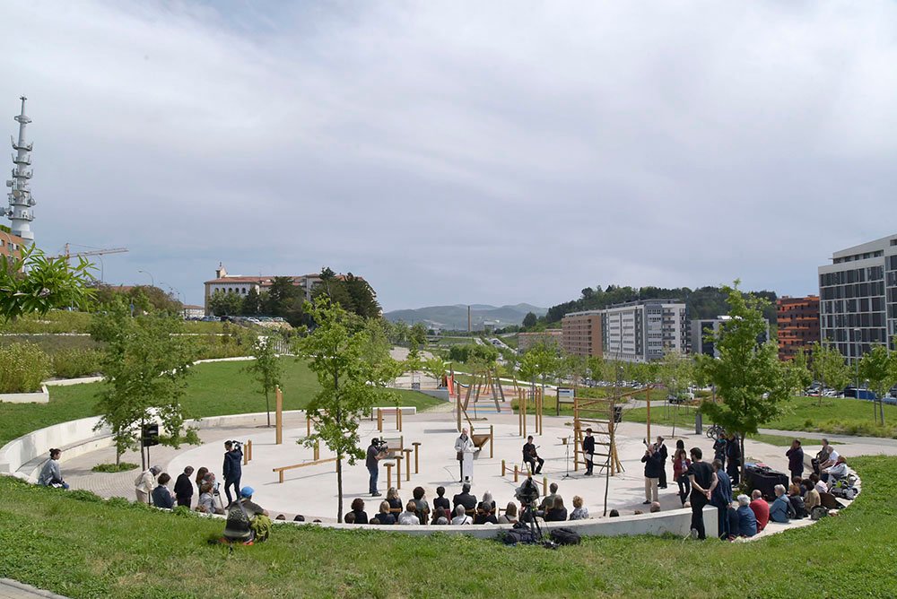 Desde hoy paneles informativos visibilizan a las seis mujeres a las que el Ayuntamiento de Pamplona ha dedicado el parque de las Pioneras