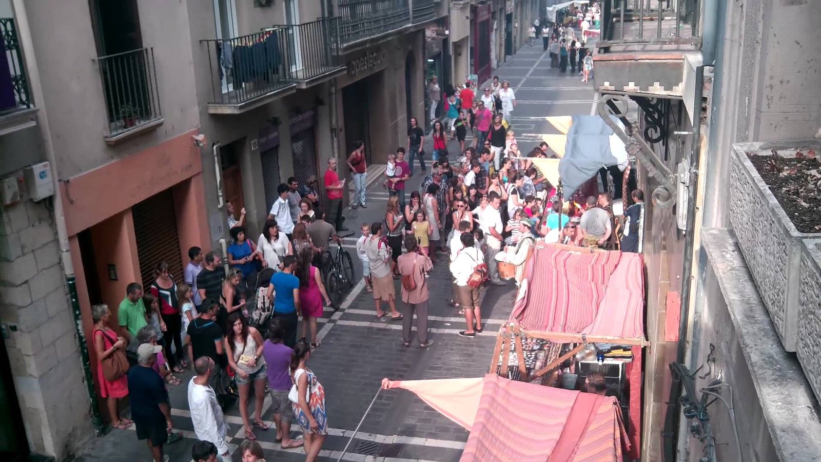 El Mercado Medieval de los Tres Burgos, este fin de semana en la plaza del Castillo y el paseo de Sarasate con control de acceso y aforo y de acuerdo a las medidas sanitarias