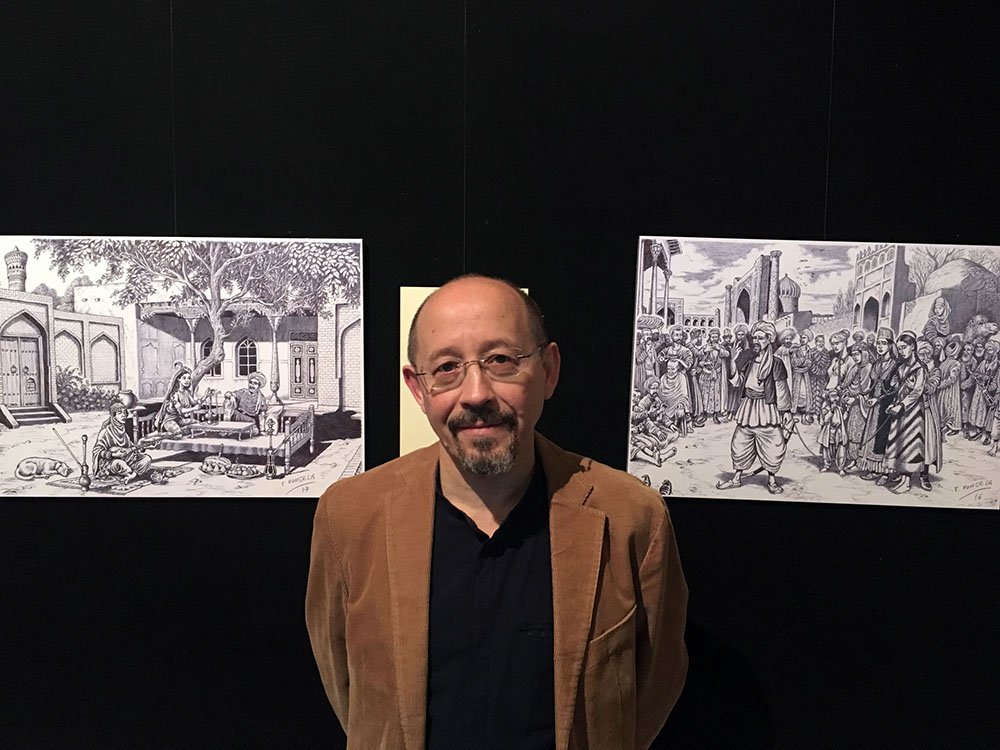 El pamplonés Fernando Poncela traslada con sus dibujos a vivir otras épocas y otros lugares desde el zaguán del Palacio del Condestable
