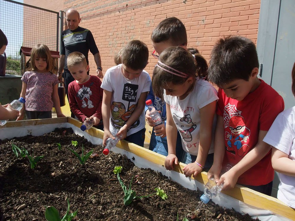 Las escuelas infantiles Hello Buztintxuri y Donibane y los CPEIP Doña Mayor y García Galdeano estarán el próximo curso en el programa ‘Huertas ecológicas escolares’