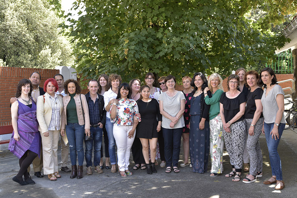 12 mujeres y 3 hombres han recibido hoy sus certificados de profesionalidad en ‘Atención a personas en situación de dependencia en instituciones’