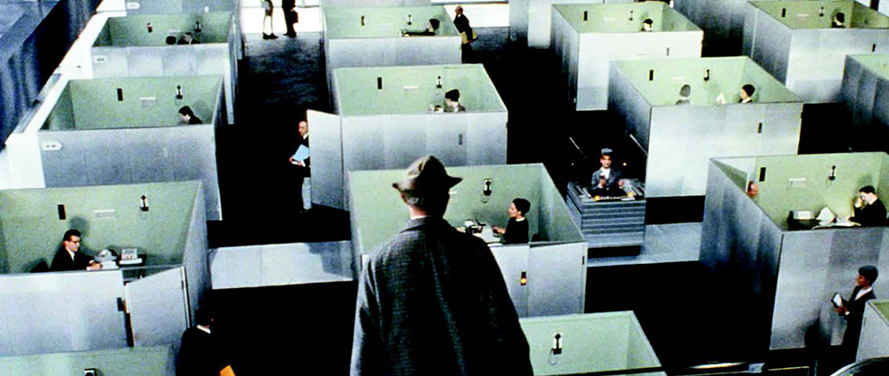 El turismo masivo y la falta de identidad de las ciudades modernas son los ejes de la comedia del cineasta Jacques Tati que mañana se proyectará en Condestable