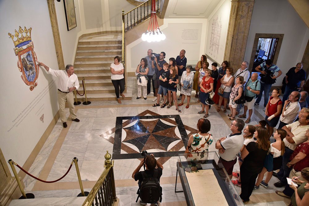 El Ayuntamiento abre sus puertas para las visitas guiadas a la Casa Consistorial con motivo de la conmemoración del Privilegio de la Unión