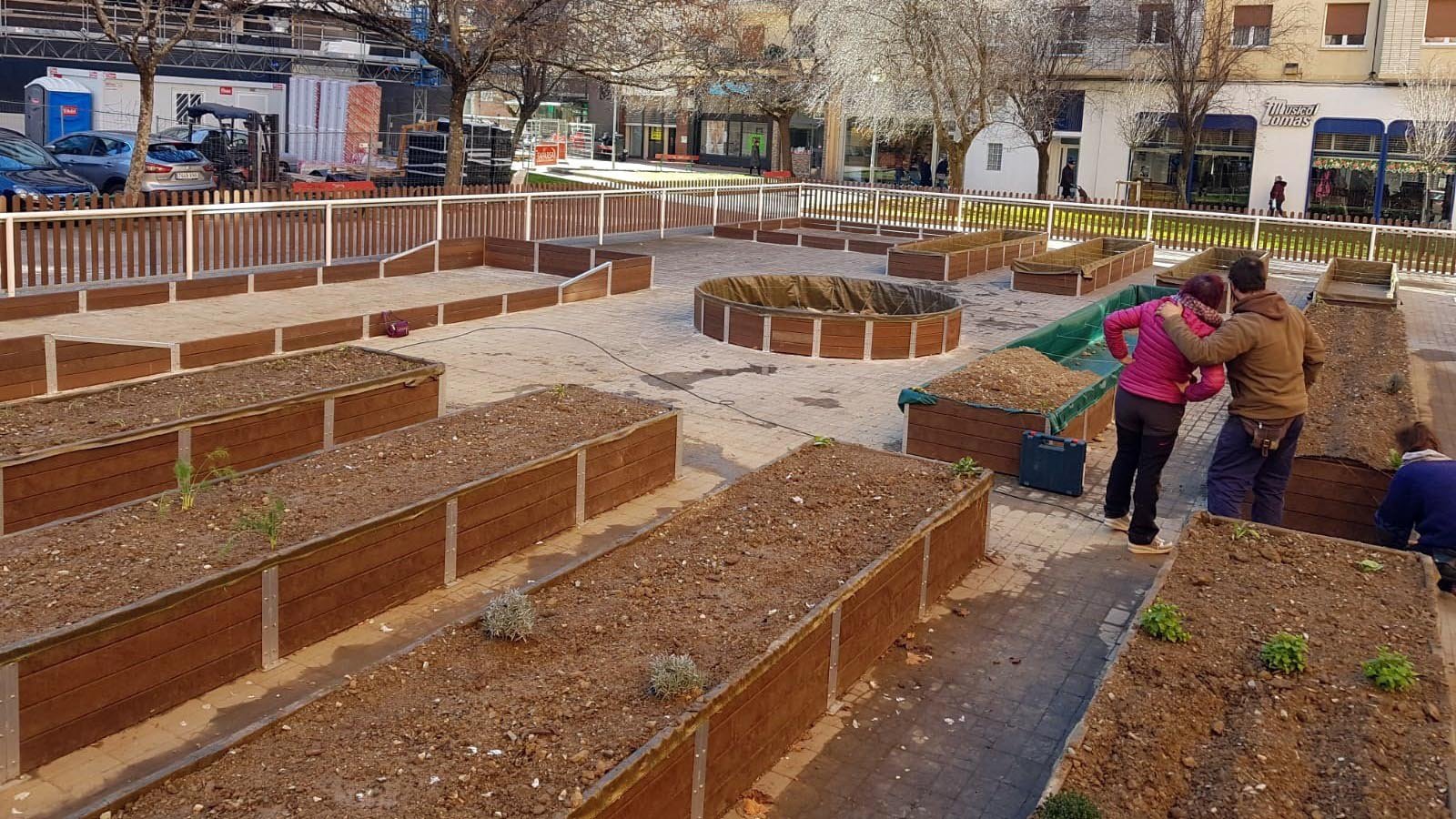 civivox-iturrama-charla-huerto-urbano2 El Civivox de Iturrama acogerá mañana una sesión sobre cómo poner en marcha un huerto urbano desde el punto de vista administrativo