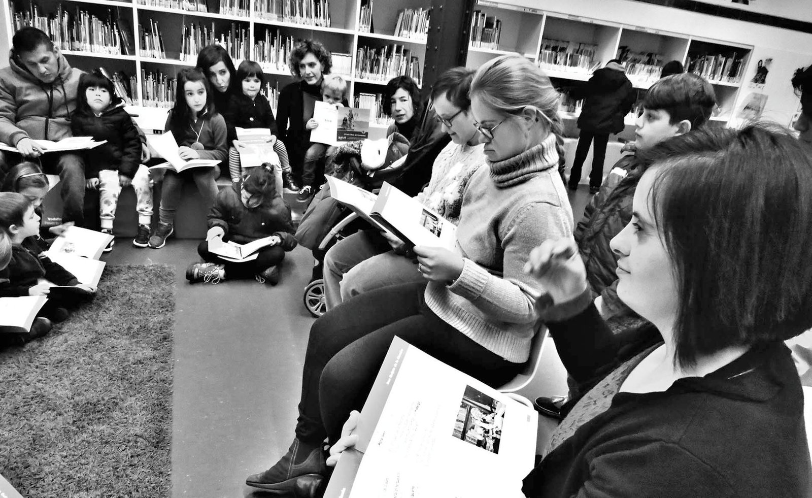 Dos personas con síndrome de Down leerán mañana para niños y adultos en el primero de los cuatro talleres de ‘Lectura fácil’ que acogerá la Biblioteca de San Francisco
