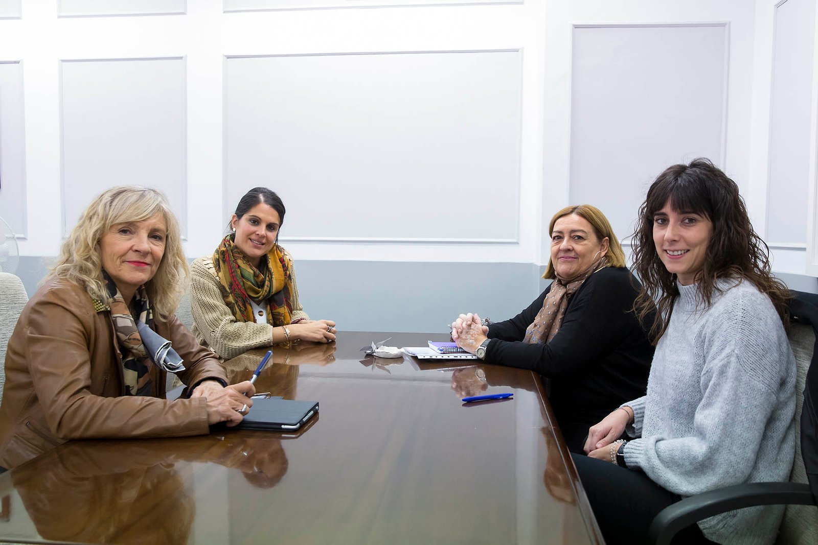El Ayuntamiento se reúne con la Fundación Secretariado Gitano para trabajar un programa de intervención socioeducativo con minorías étnicas