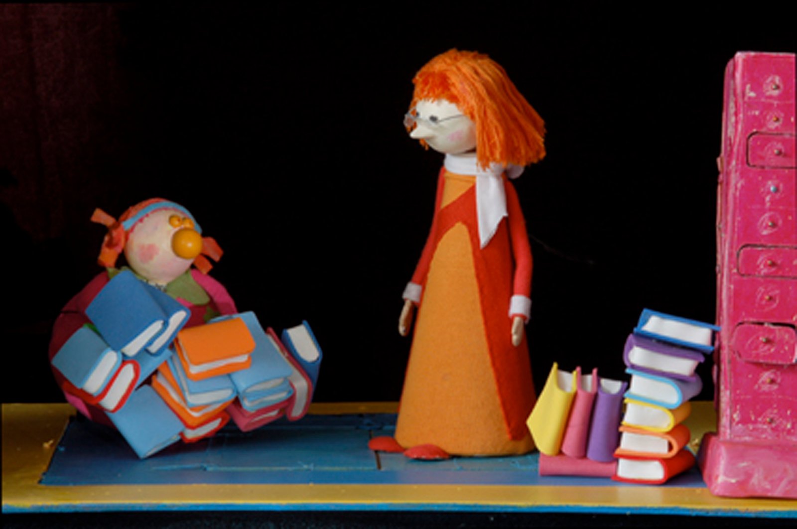 Gus Marionetas propone este sábado en Condestable una doble sesión de su espectáculo de títeres ‘La inauguración’, dentro del ciclo Pamplona Acción Musical