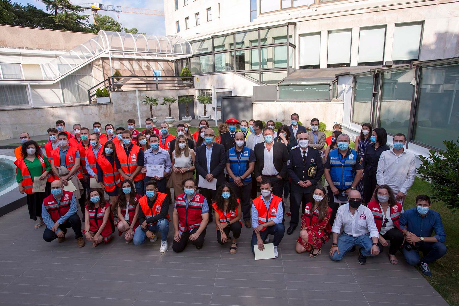 Policía Municipal y SAR-Navarra homenajean a voluntarios, empresas e instituciones con las que han colaborado desde el inicio de la crisis sanitaria de la Covid-19