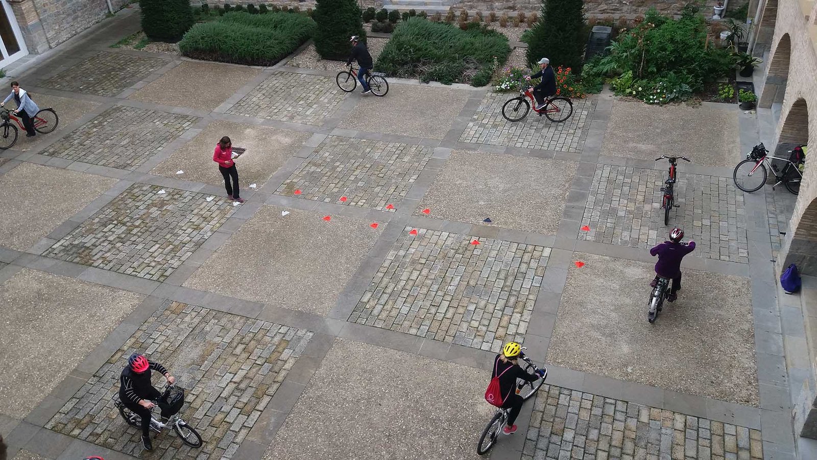 El Ayuntamiento pone en marcha nuevos cursos de ‘Biciescuela para personas adultas’, un programa formativo para enseñar a andar y a circular en bicicleta