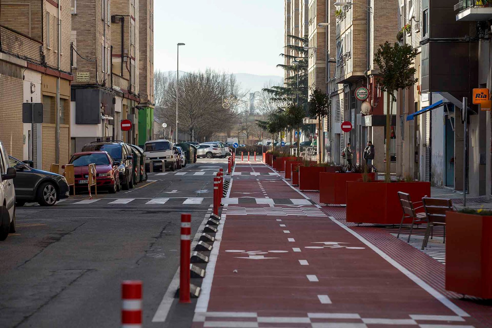 El Ayuntamiento finaliza los trabajos en los corredores sostenibles de Doctor Juaristi en San Jorge y de María Auxiliadora en Txantrea