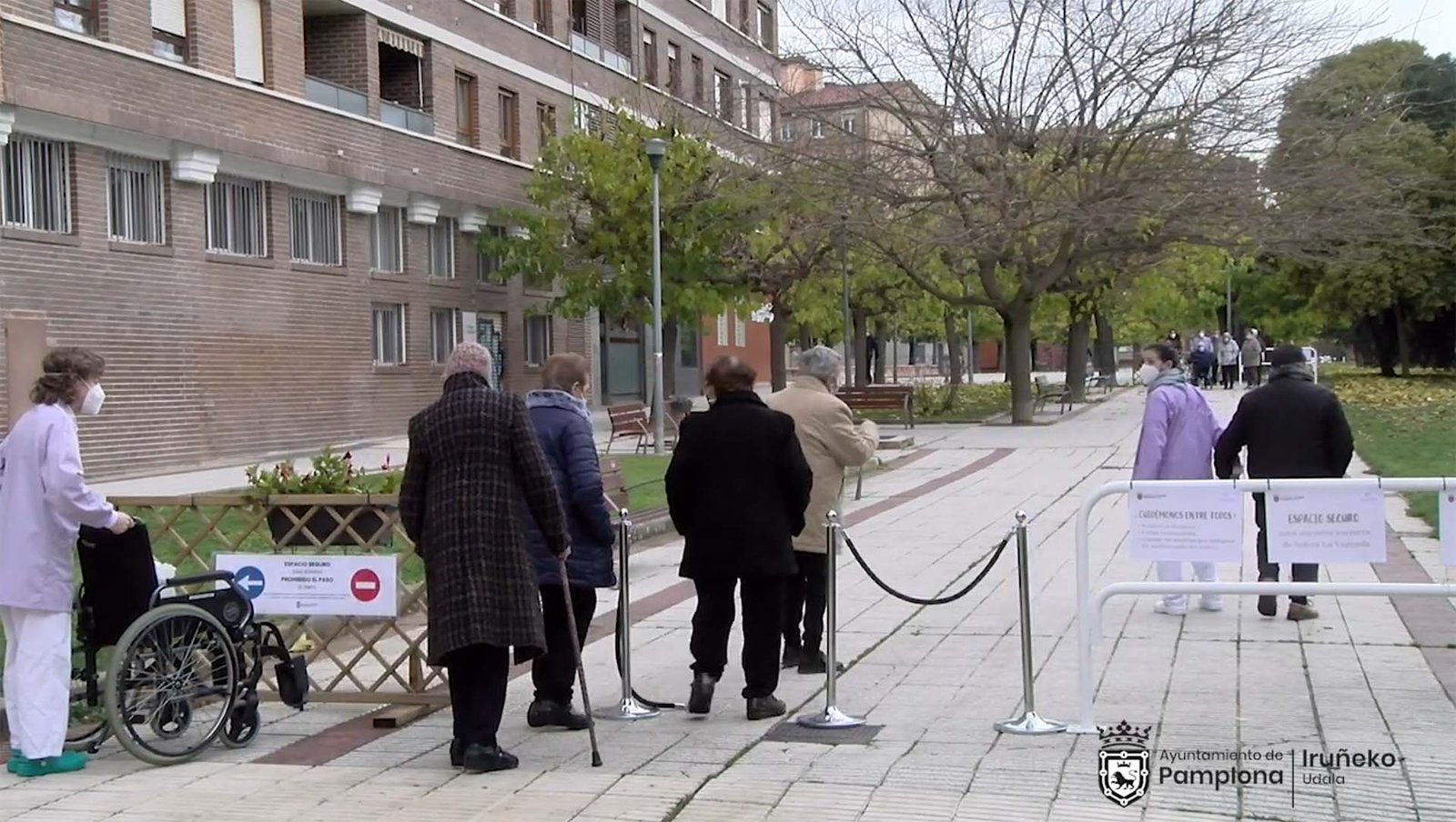 El Ayuntamiento habilita un nuevo espacio seguro para que los usuarios de otra residencia de mayores puedan salir a la vía pública sin peligro de contagio