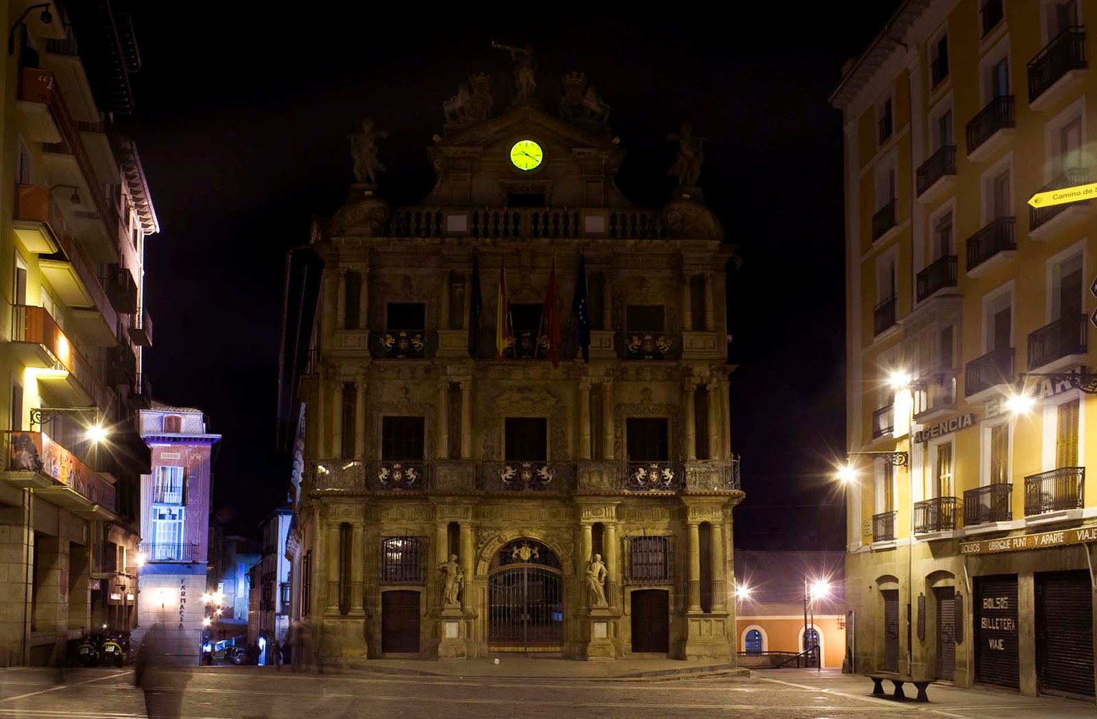 Pamplona se suma este sábado a la ‘Hora del Planeta’ apagando durante una hora la iluminación de una veintena de edificios y monumentos de la capital