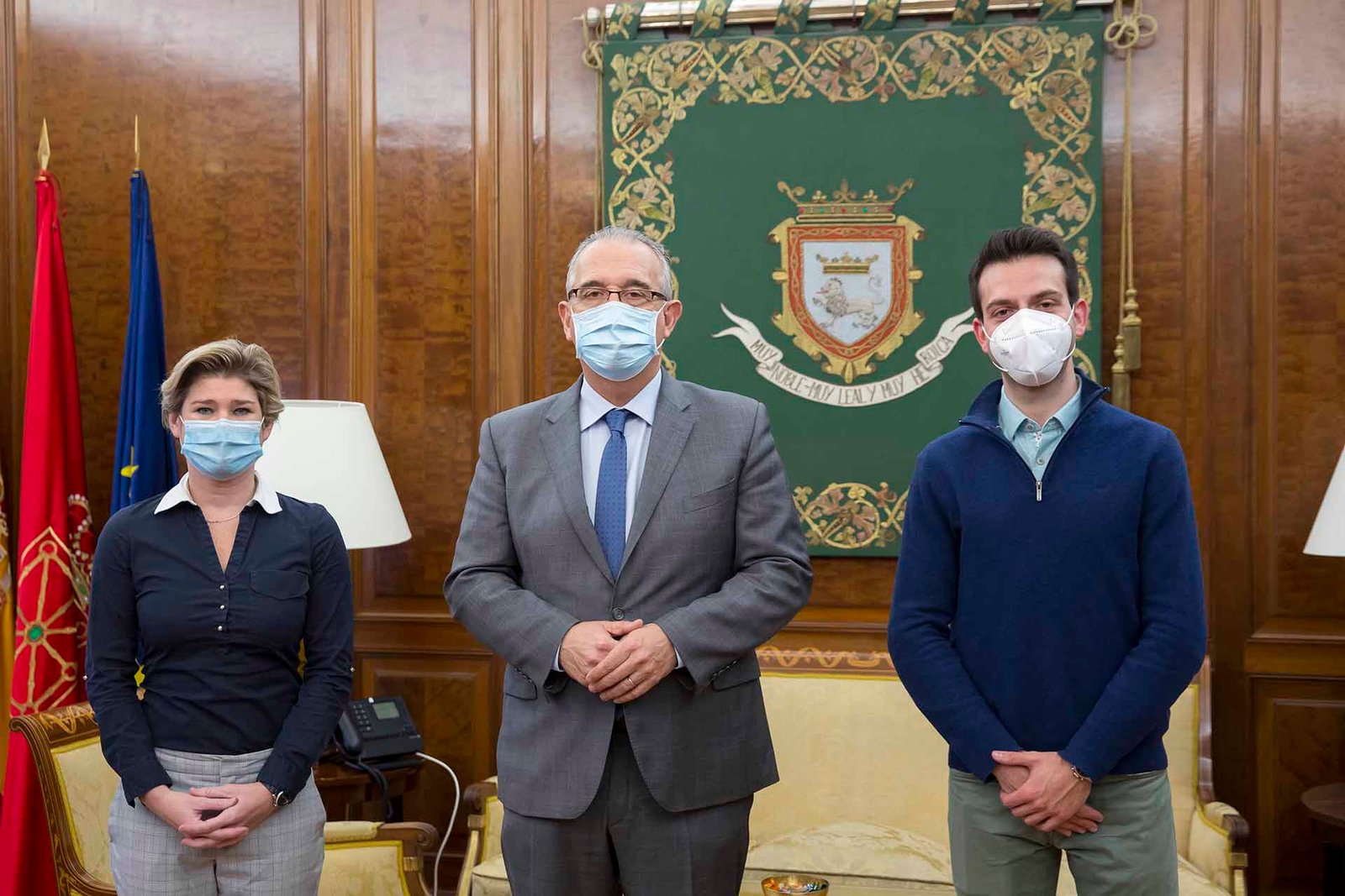 El alcalde se reúne con el director de orquesta Pablo Urbina, que forma parte del comité de apoyo a la candidatura de Pamplona como Ciudad Creativa de la Música