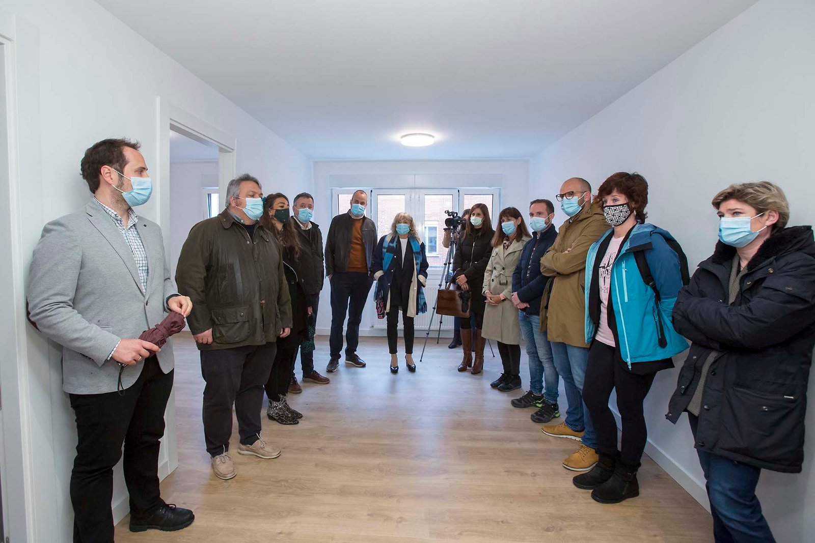 Trece nuevos pisos ya rehabilitados en el Grupo San Pedro se suman a la bolsa de viviendas municipales destinadas a personas y familias en situación de emergencia habitacional