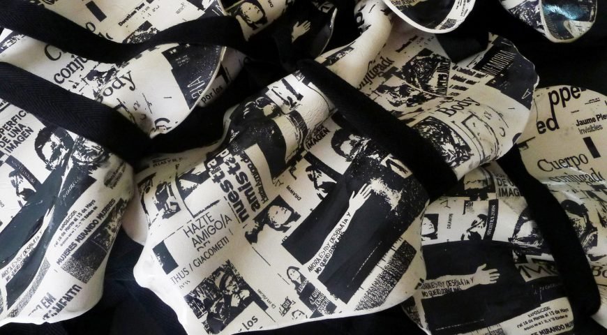 La muestra ‘Caer por su propio peso’ se adapta a las características del Horno de la Ciudadela para romper convencionalidades a través de la repetición