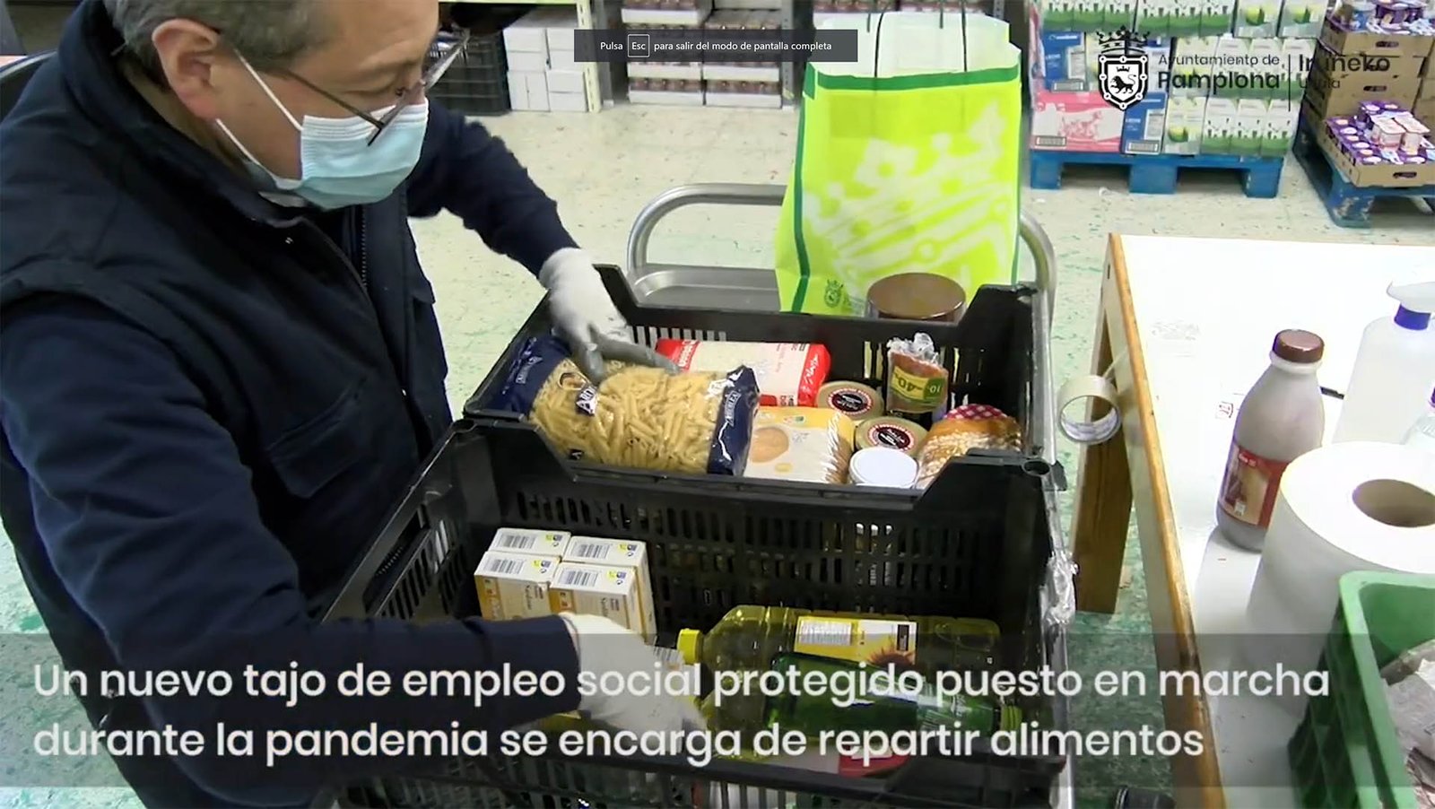 Un nuevo tajo de empleo social protegido puesto en marcha durante la pandemia se encarga de repartir alimentos a unas 300 familias en situación de exclusión
