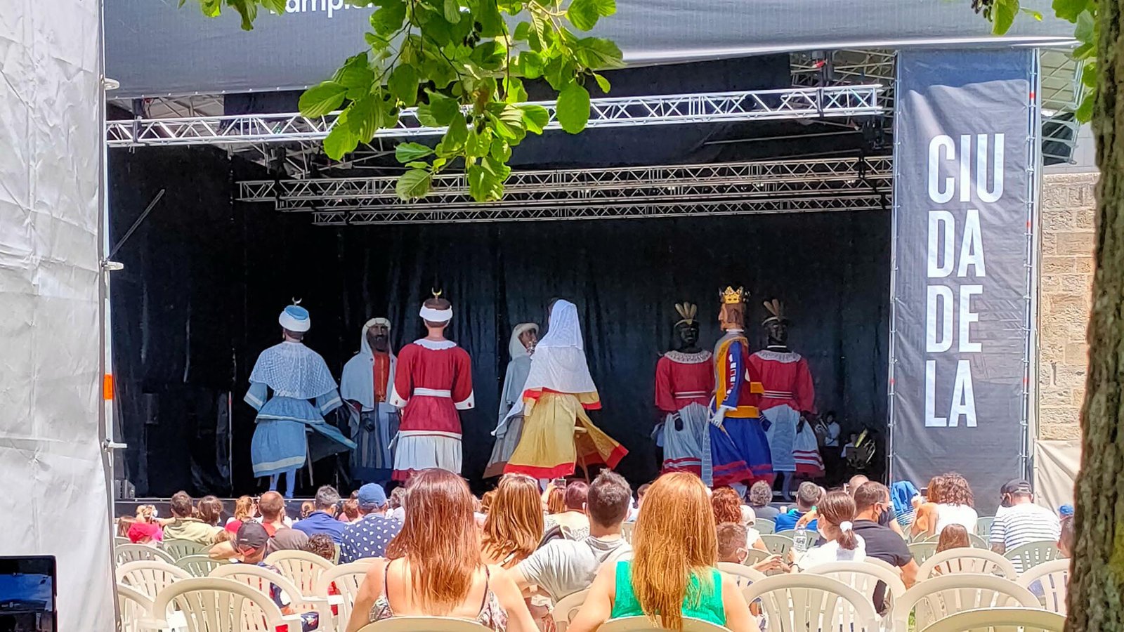 Mañana viernes se ponen a disposición las 5.600 invitaciones para la última jornada de pases del espectáculo ‘Baile de gigantes’, que tendrá lugar el 4 de septiembre