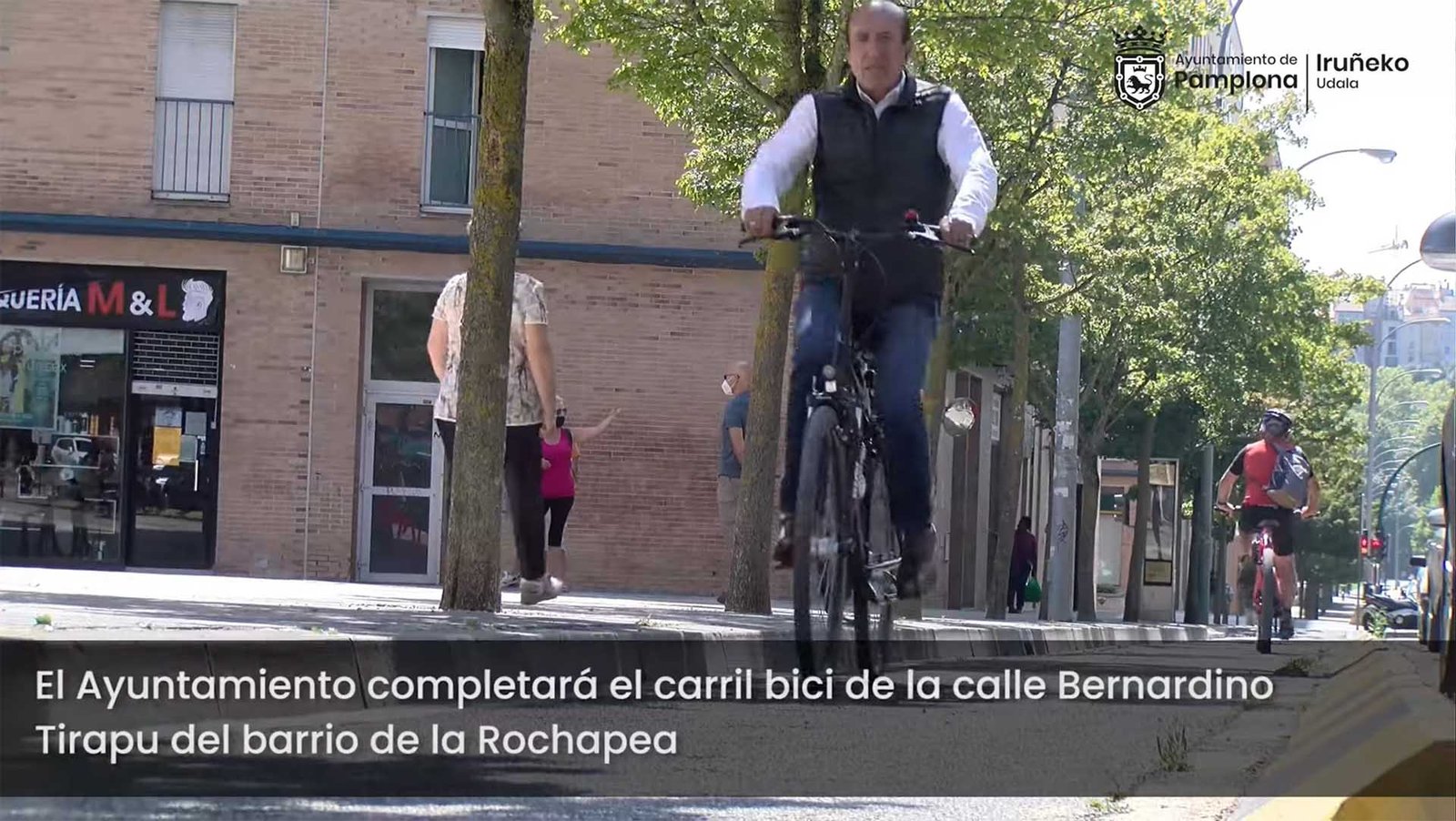 El Ayuntamiento completará el carril bici de la calle Bernardino Tirapu y acometerá otras actuaciones en la mejora de la movilidad en esta zona del barrio de Rochapea