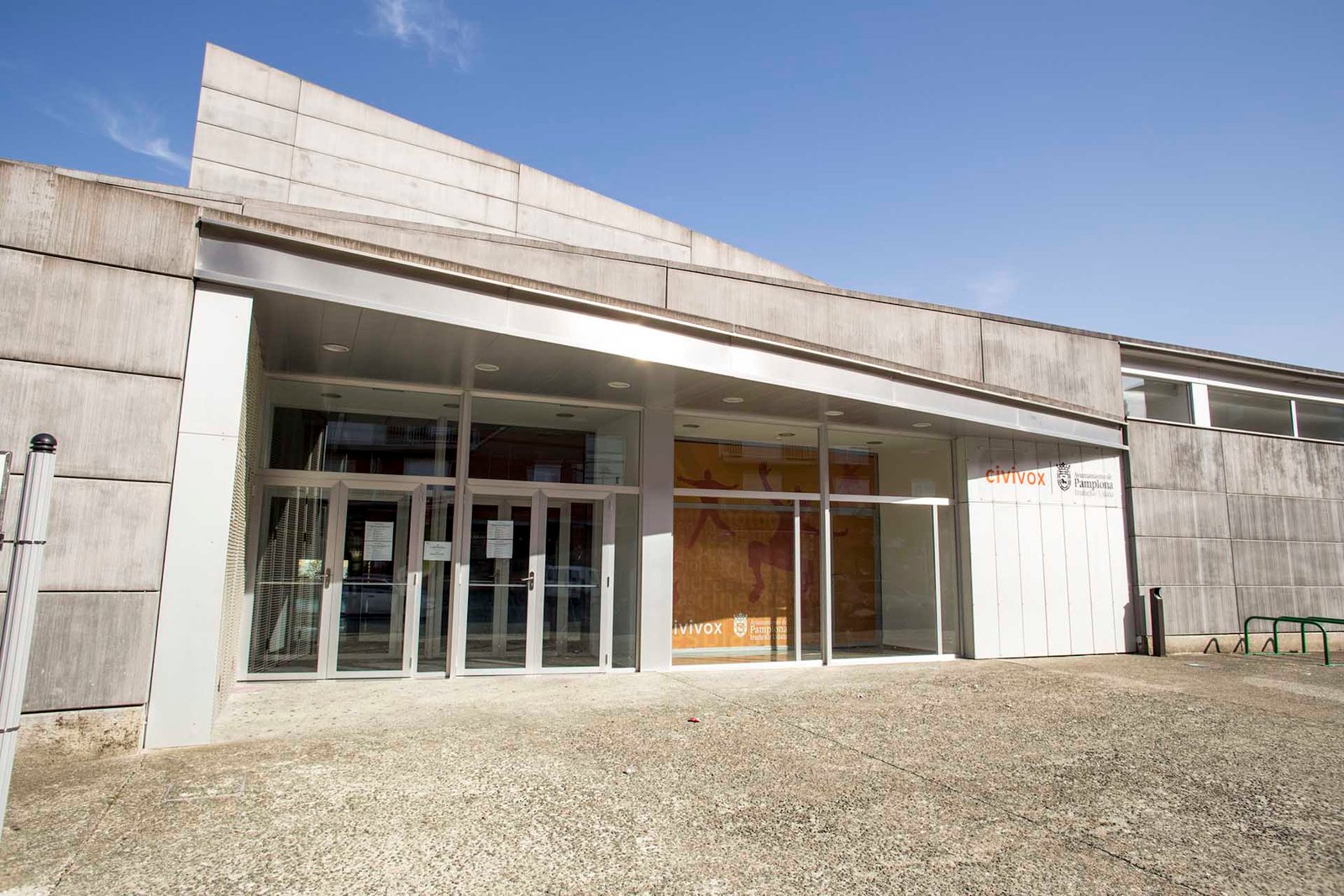 La red Civivox cuenta todavía con plazas libres en 44 de los 265 cursos que se impartirán durante este próximo cuatrimestre