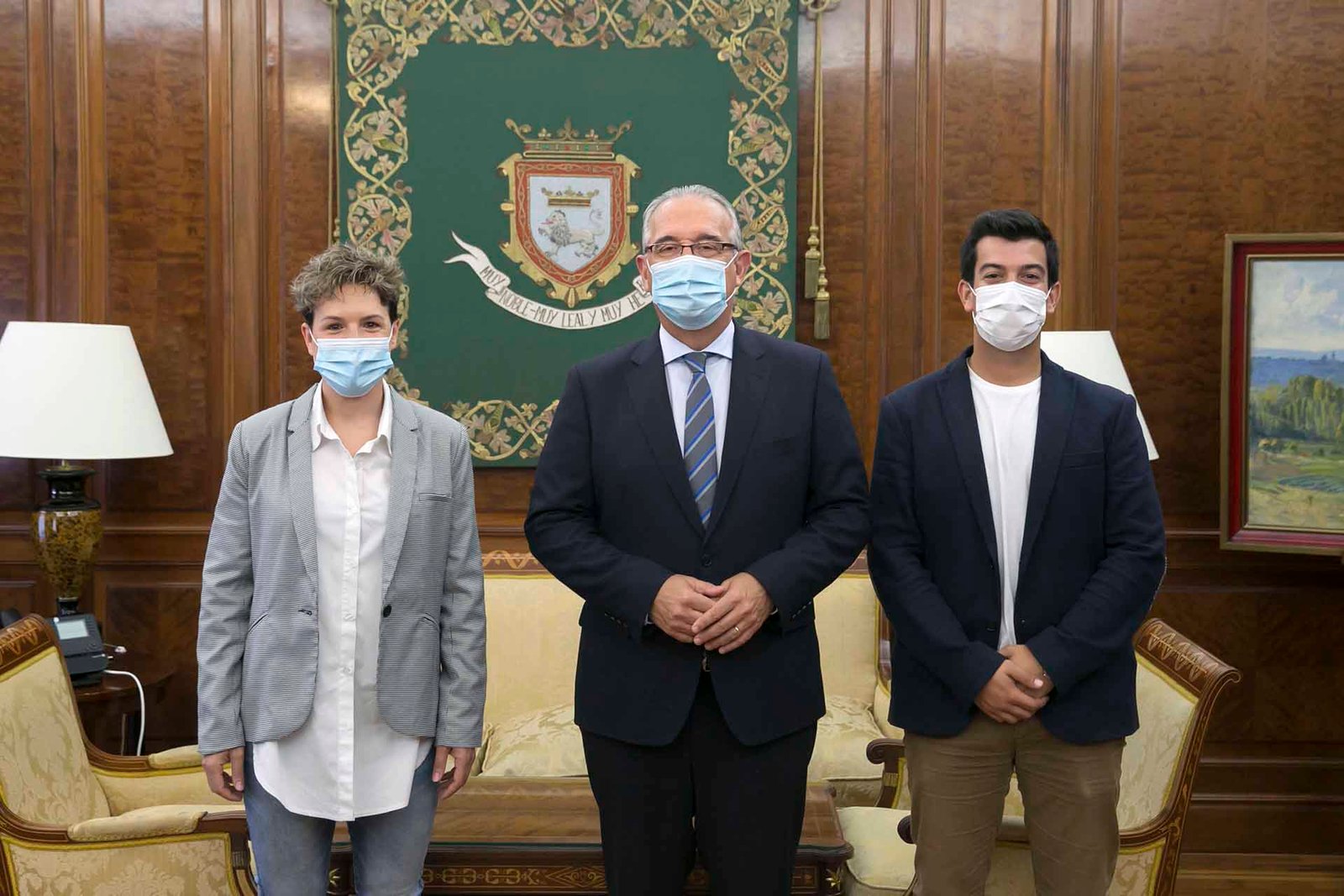 El alcalde de Pamplona se reúne con el nuevo presidente de la Asociación de Jóvenes Empresarios