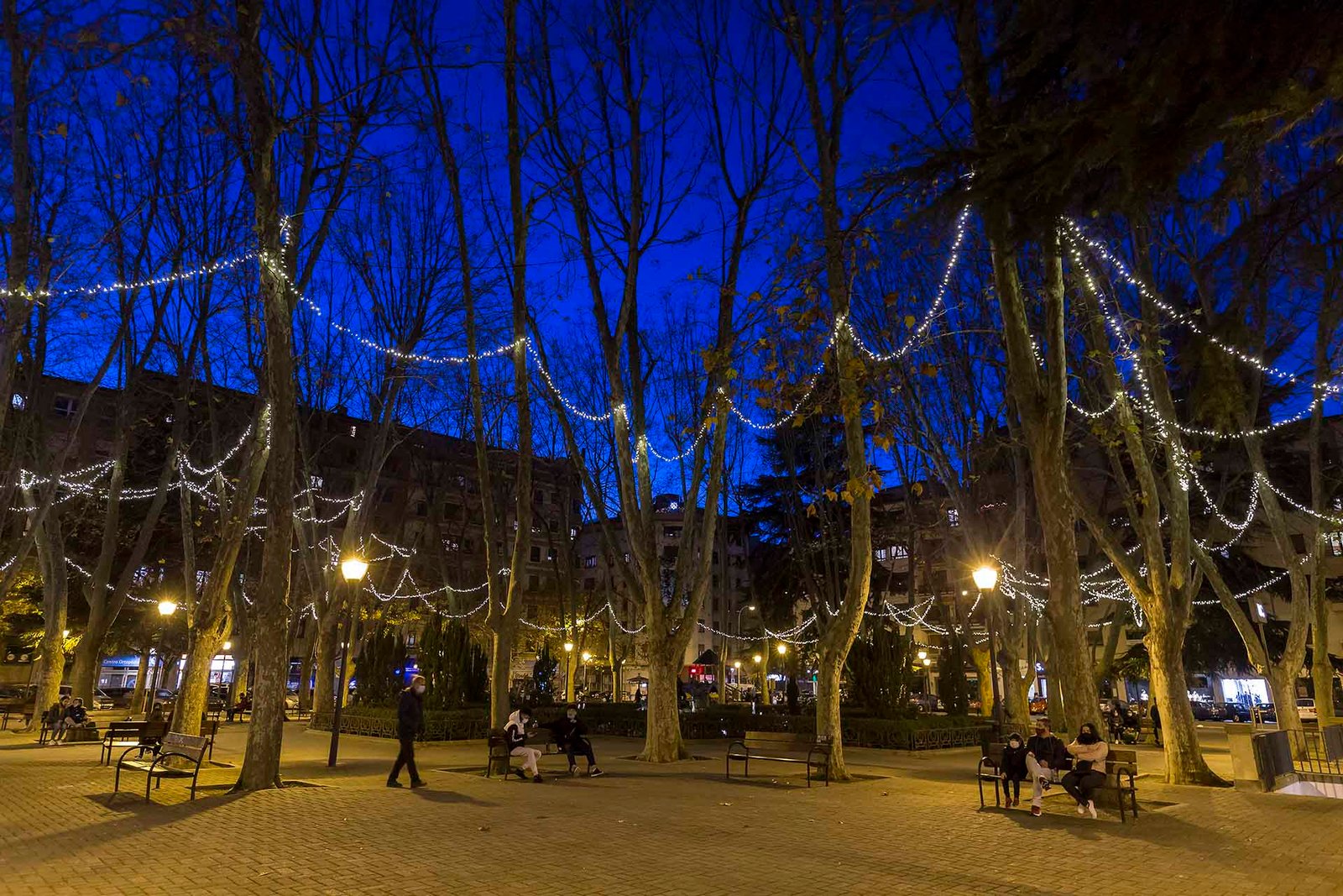 Mañana viernes se enciende la iluminación navideña, con 236 arcos lumínicos por toda la ciudad y decoración especial en la Plaza del Castillo, Plaza Consistorial y Ayuntamiento