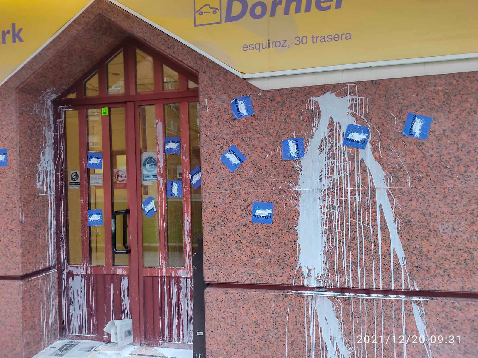 La Junta de Gobierno Local condena el ataque a las oficinas de la empresa Dornier, gestora de la zona azul en Pamplona