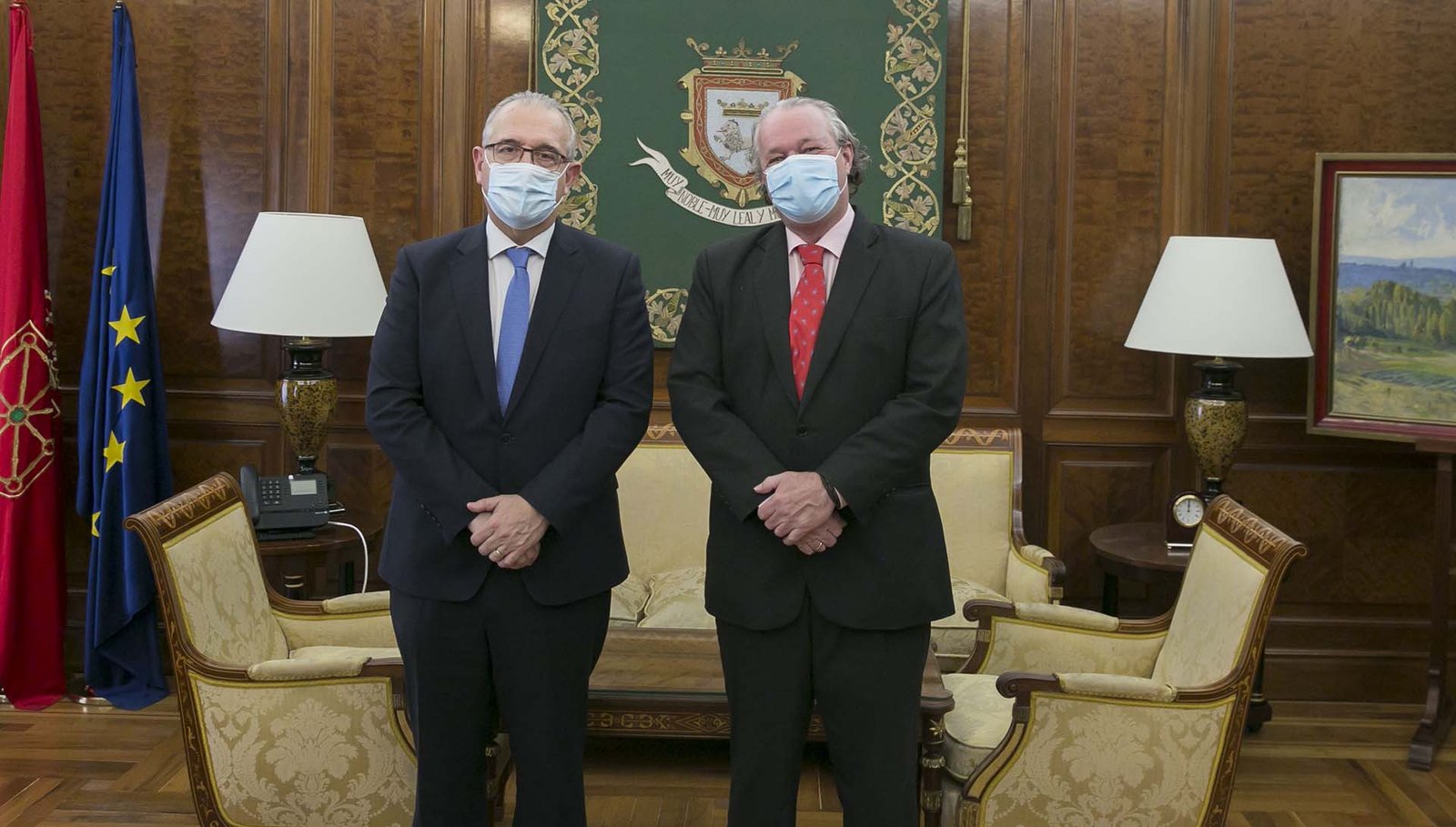 El alcalde de Pamplona recibe al cónsul honorario de Alemania