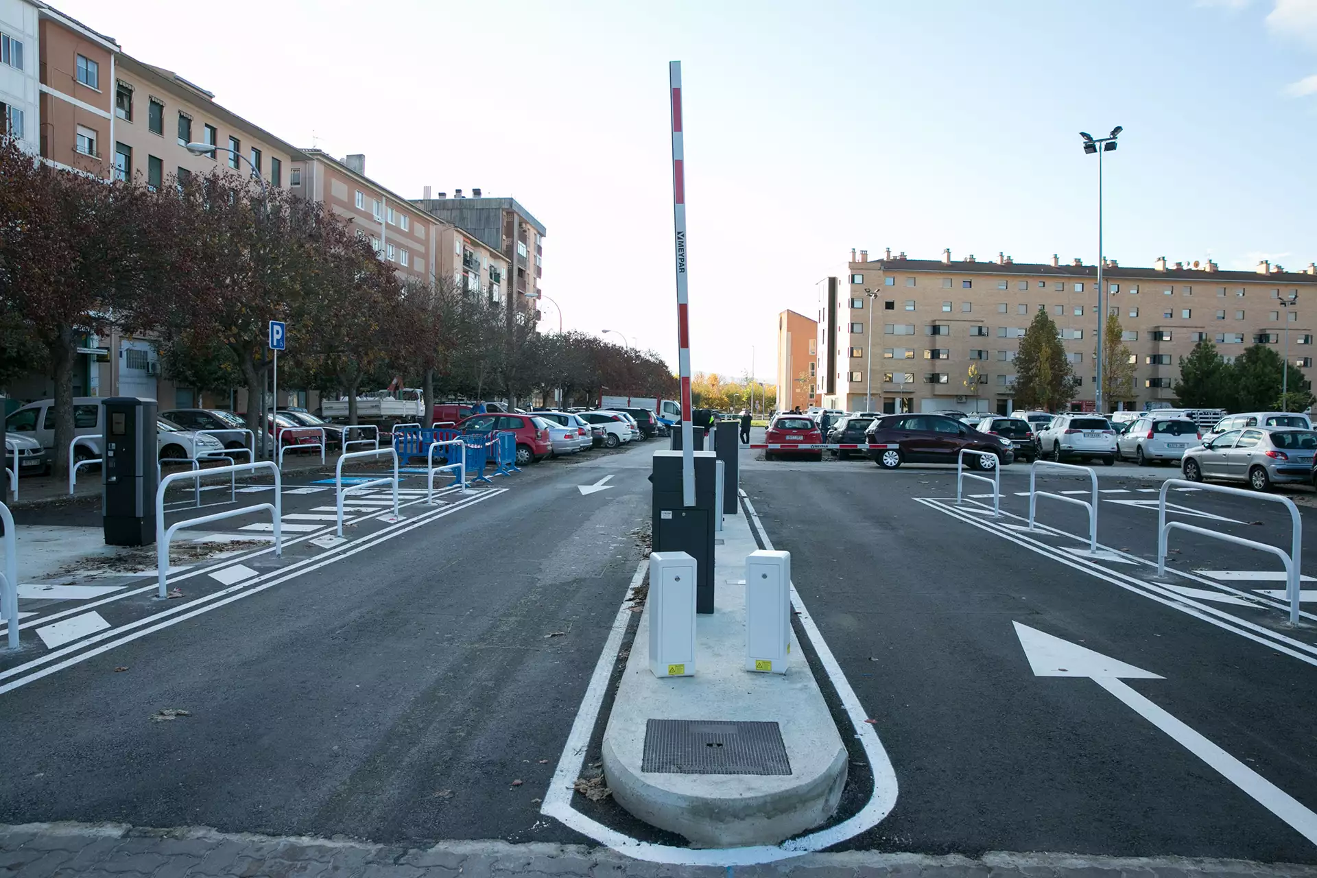 Pamplona reconvertirá cinco aparcamientos disuasorios en Trinitarios, Milagrosa, Mendebaldea y San Jorge en zonas de estacionamiento gratuito las primeras 24 horas
