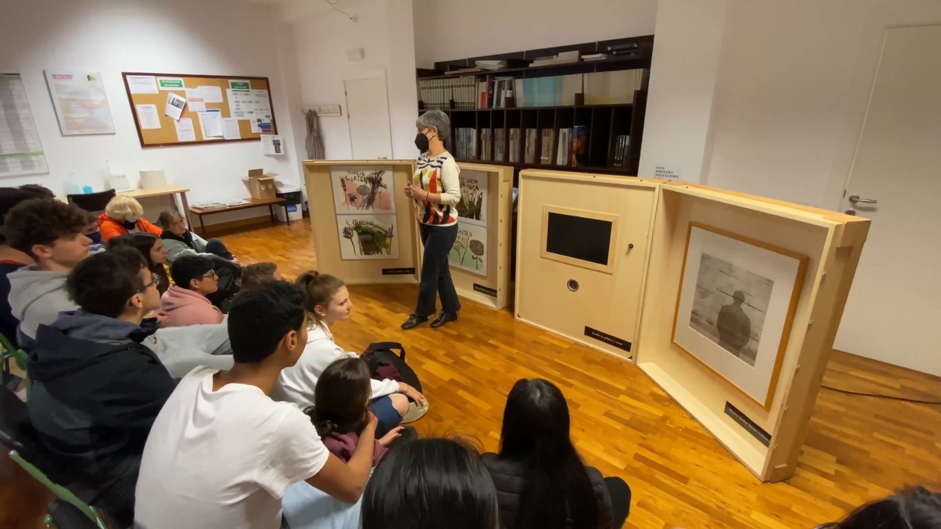 El programa ‘En Mudanza’ del Ayuntamiento de Pamplona ha llevado el arte contemporáneo a una decena de colegios e institutos durante este curso académico