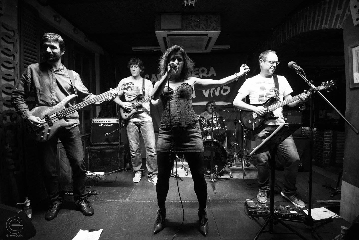 El ciclo Enklaves llega a su fin esta tarde de la mano de Edu Errea Band en la Vuelta del Castillo