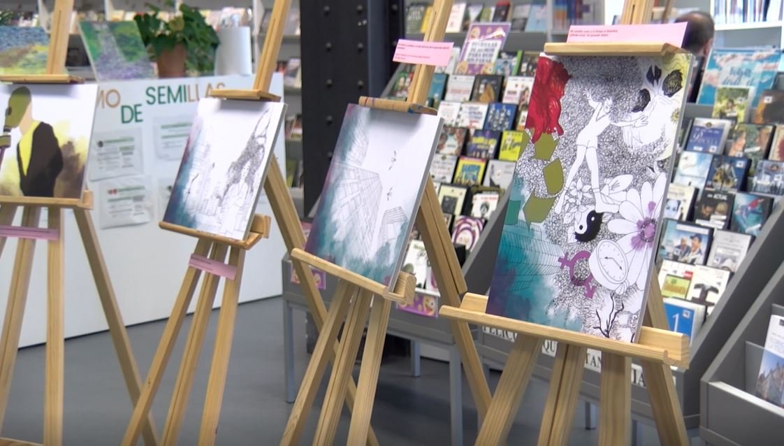 La Biblioteca Pública de San Francisco acoge hasta el 31 de agosto ‘Conciencia y arte’, una exposición de catorce ilustraciones de la diseñadora navarra Olaia Merino