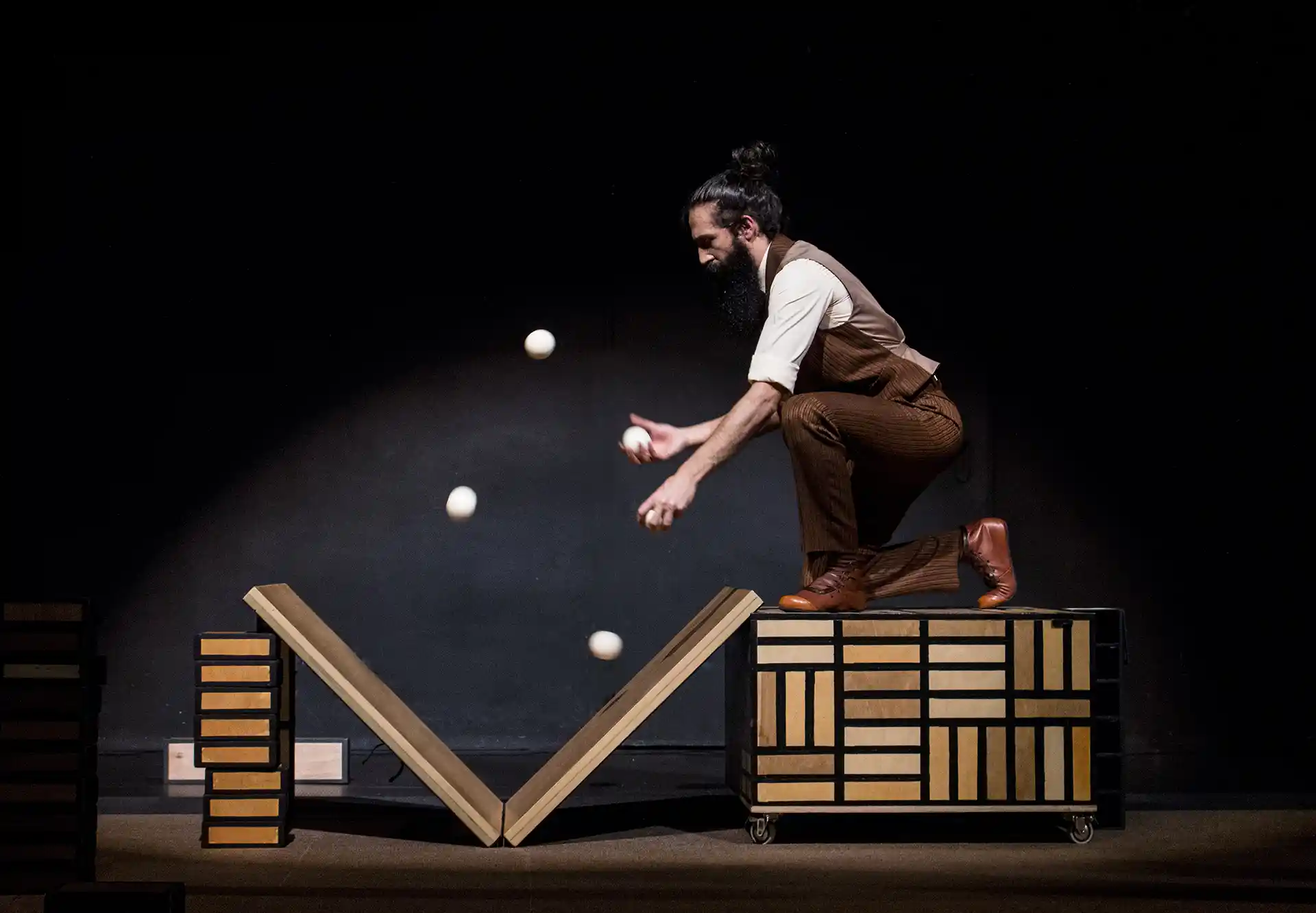 Mañana llega a la ciudad ‘SÓ’, un espectáculo circense que se alzó con el premio del público en el Festival Malabharía 2020