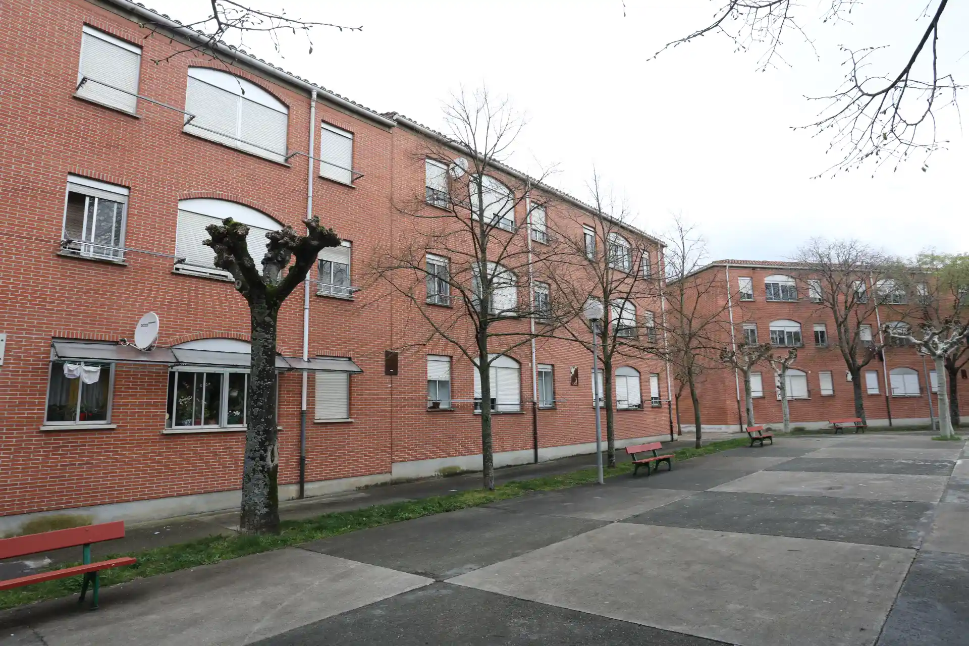 Adjudicado el contrato para la redacción de dos Proyectos de Intervención Global (PIG) para el Grupo San Pedro y para las viviendas del Mercado del Segundo Ensanche