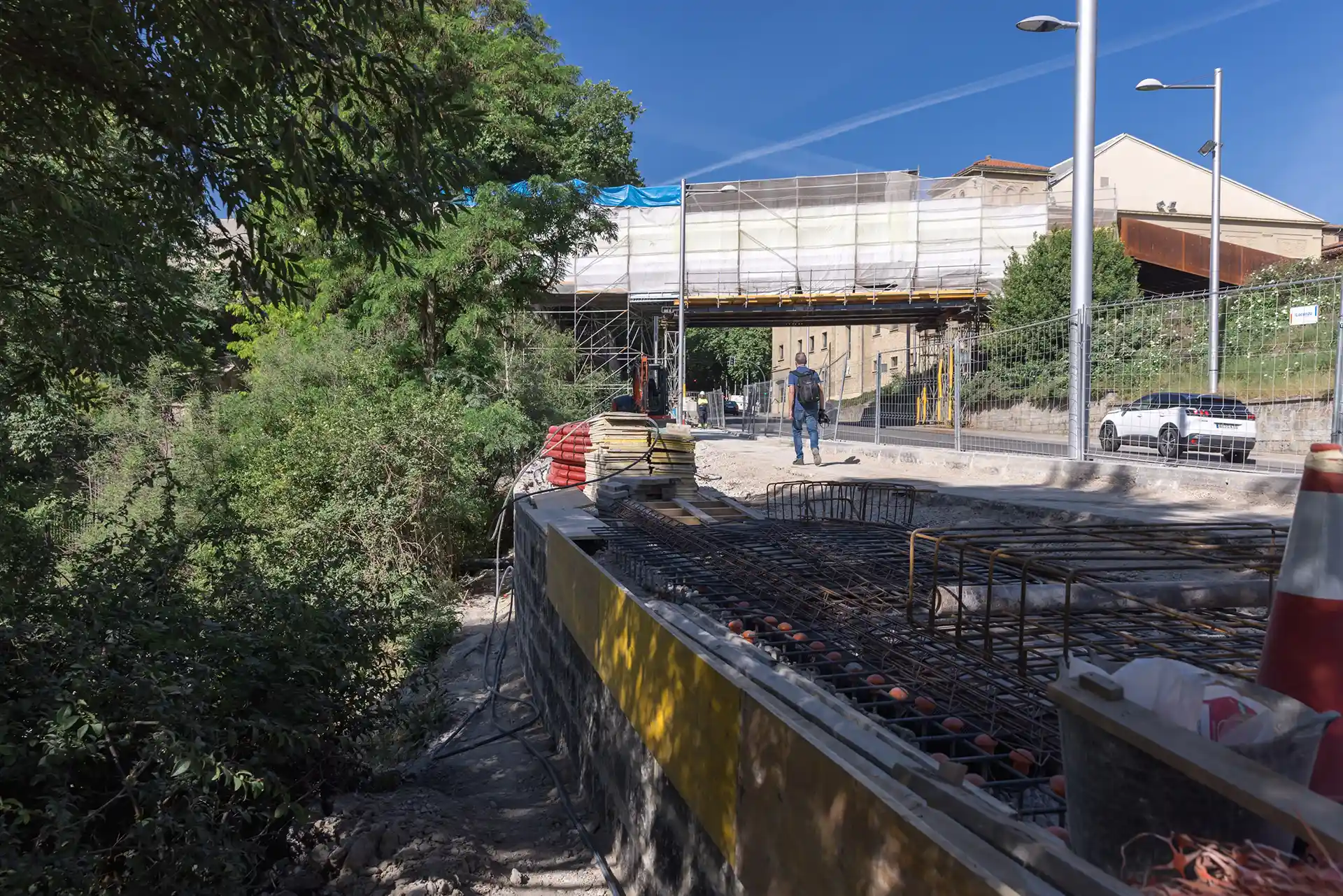 El Ayuntamiento de Pamplona abre un nuevo procedimiento para reclamar la totalidad de los daños que afectan a la pasarela de Labrit