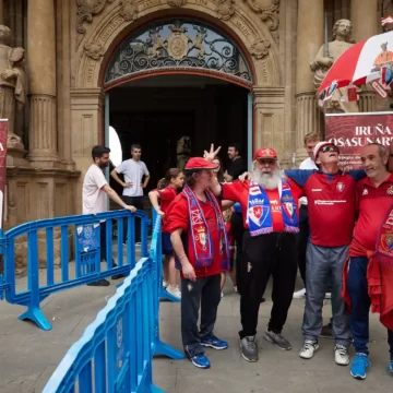 Pamploneses y pamplonesas se vuelcan con la propuesta del Ayuntamiento para grabar vídeos de apoyo a Osasuna ante la final de la Copa del Rey