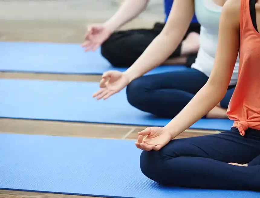 Este miércoles se abren las inscripciones para los 34 grupos de gimnasia aeróbica moderna y 22 de yoga para mayores de 50 años