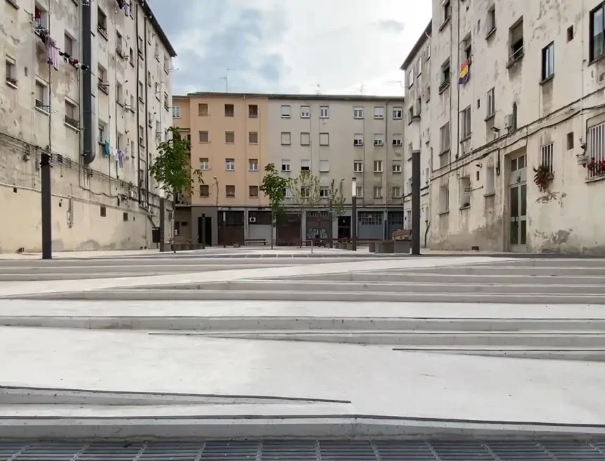 El Ayuntamiento de Pamplona financia con 442.000 euros las obras de rehabilitación de la envolvente térmica y otras actuaciones en ocho edificios del entorno del Grupo Oscoz
