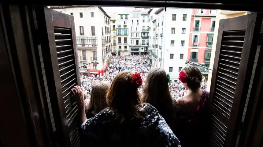 Ayuntamiento y AGAO retoman el concierto popular desde los balcones de la Casa Consistorial este sábado por el Día Europeo de la Ópera