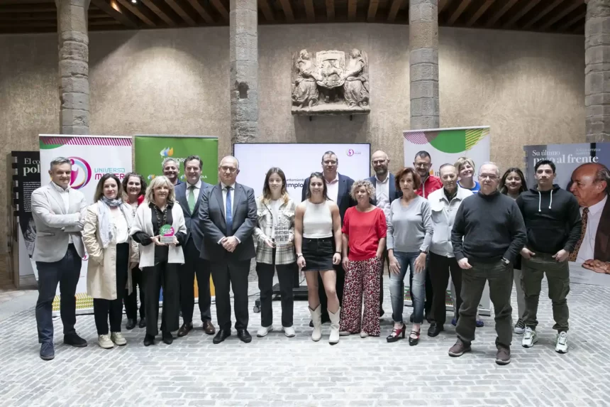 El Tour Universo Mujer promociona el deporte femenino y sus logros con un recinto de 3.000 metros cuadrados en la Plaza del Castillo el fin de semana del 9 al 11 de junio