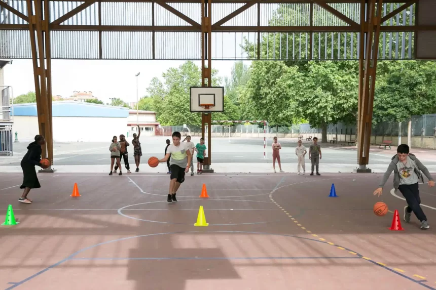 Adjudicada la primera prórroga del contrato para la organización y desarrollo de los campamentos urbanos ofertados a través del programa COworkids en 2023