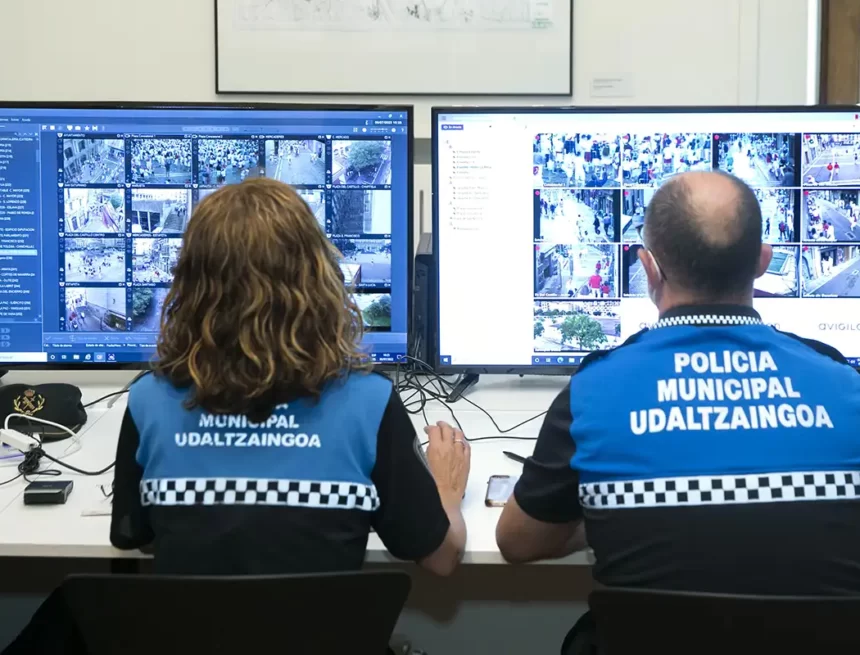 El Ayuntamiento de Pamplona instalará en los próximos días siete nuevas cámaras de seguridad para completar el control de las discotecas y zonas de ocio de la ciudad