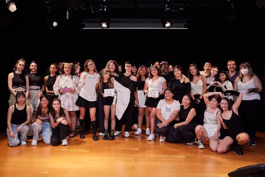 Las cinco integrantes del grupo ‘Stray Dance’ ganan la tercera edición del concurso de K-Pop de la Casa de la Juventud