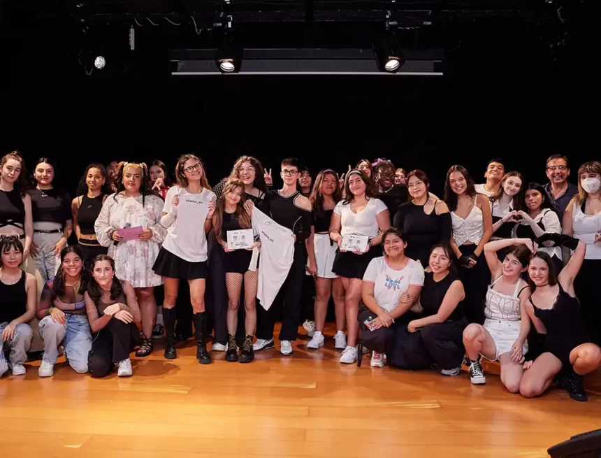 Las cinco integrantes del grupo ‘Stray Dance’ ganan la tercera edición del concurso de K-Pop de la Casa de la Juventud