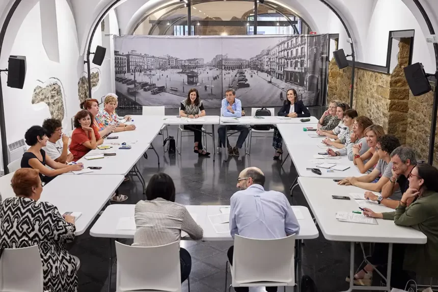 20231011mesamujeresq5a7510_0 (1) mesa mujeres