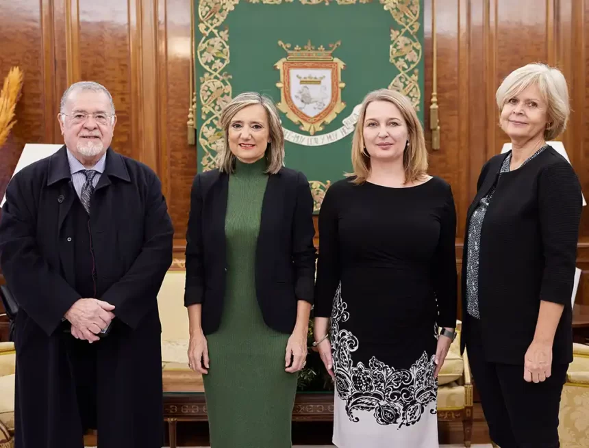 La alcaldesa Cristina Ibarrola recibe a la embajadora de la República de Polonia, Anna Sroka