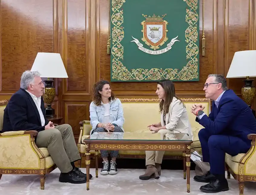 alcalde reunión caixabank