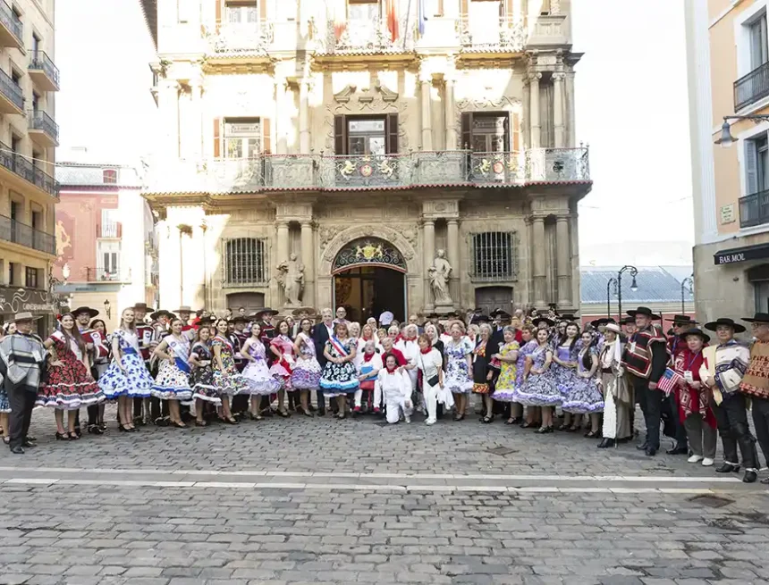 recepción campeonato mundial cueca pamplona